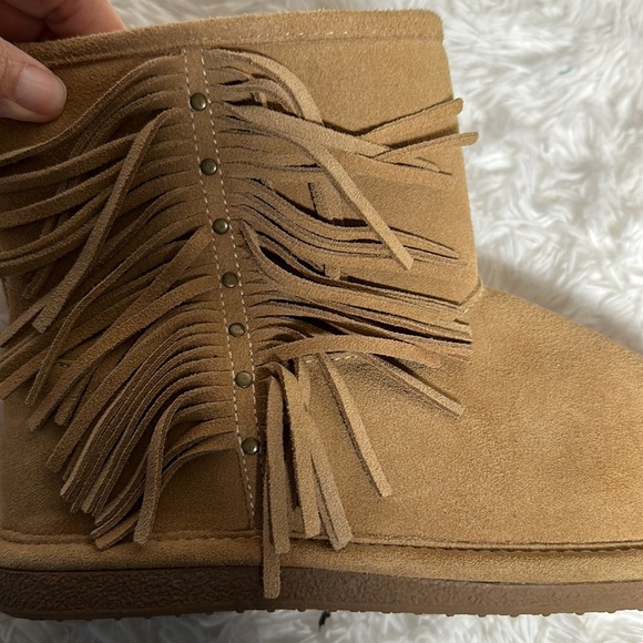 Bjorndal Shearling Fringe Boots Like New Condition Leather upper - Picture 5 of 11